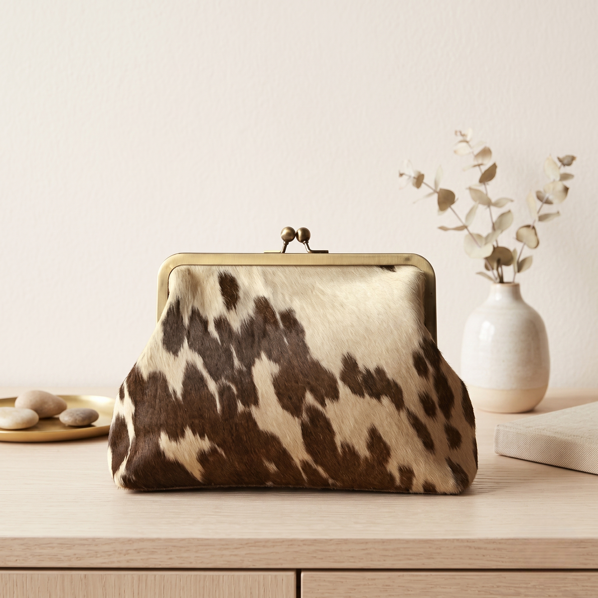 Genuine Cowhide Hair-on Leather Clasp Bag - Vintage Antique Brass Kiss-Lock Clutch, Natural Brown & White Speckled Western Handbag