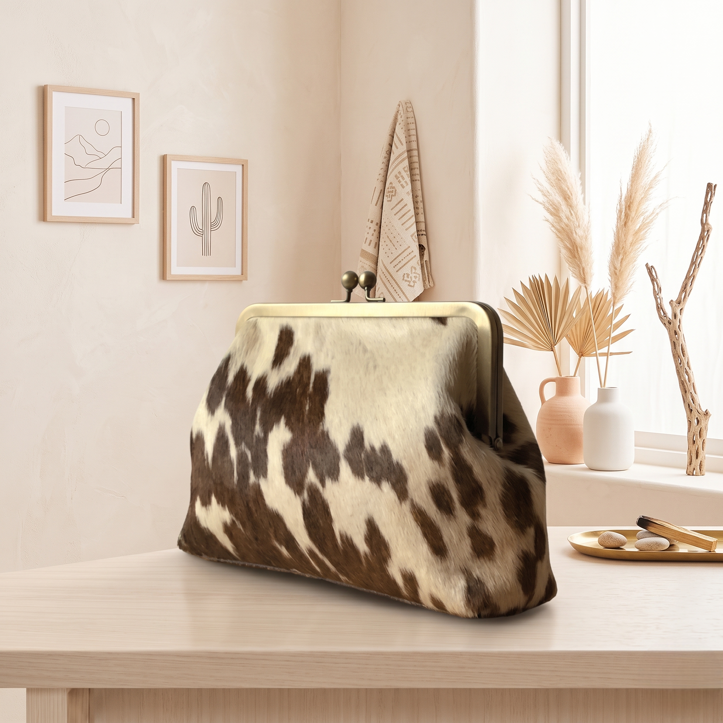 Genuine Cowhide Hair-on Leather Clasp Bag - Vintage Antique Brass Kiss-Lock Clutch, Natural Brown & White Speckled Western Handbag