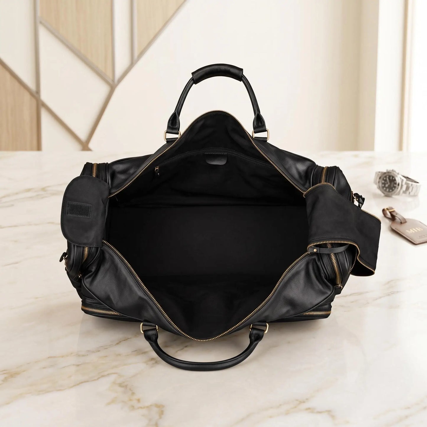 The Ultimate Full-Grain Leather Duffel Bag: Timeless Elegance Meets Rugged Durability