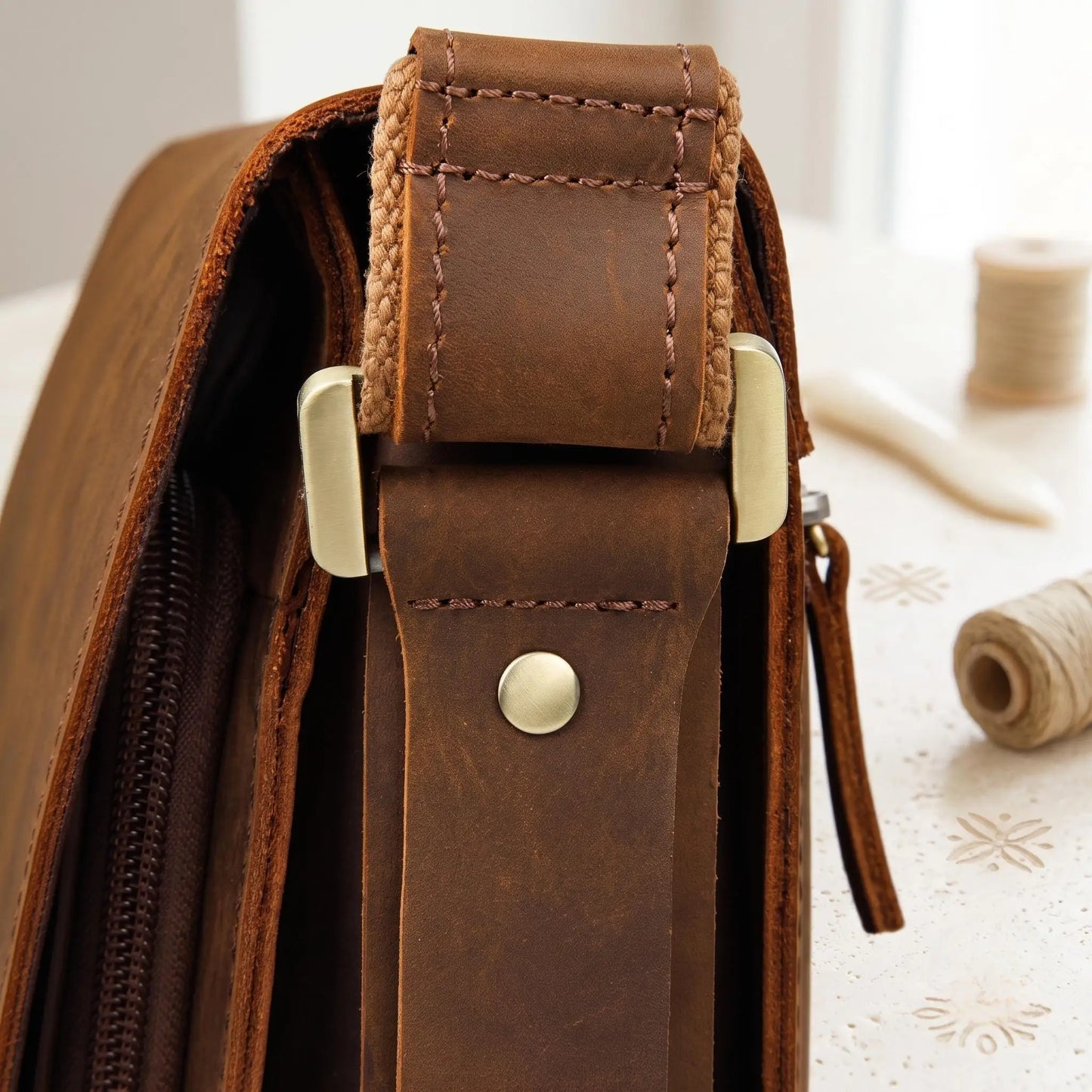 Vintage Full-Grain Leather Messenger Bag – Handmade Crossbody Satchel for iPad & Essentials